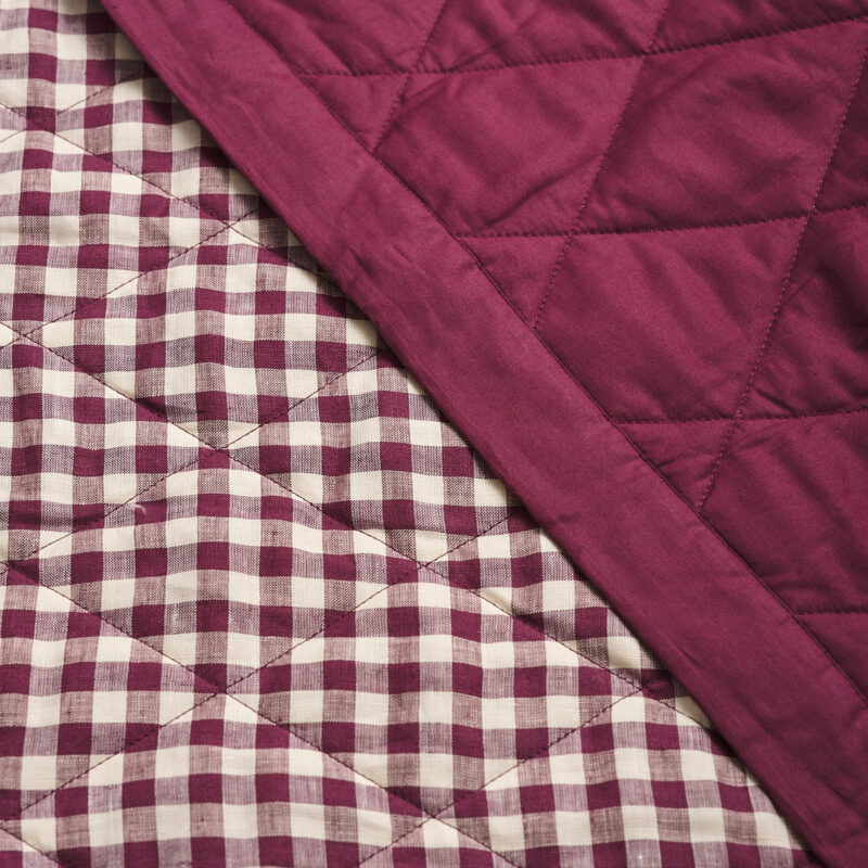 Berry Gingham Linen Quilt - Image 3
